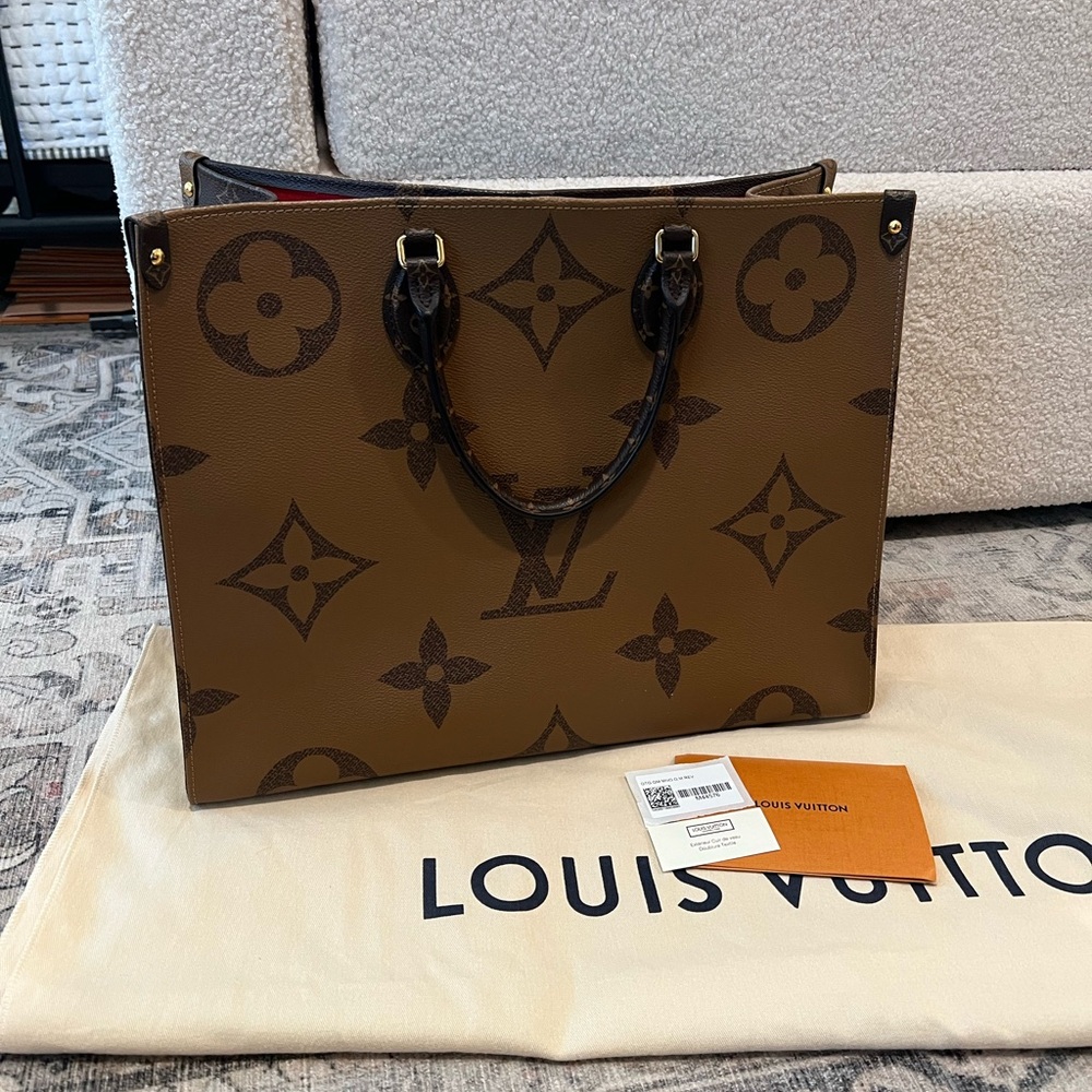 Louis Vuitton On The Go GM
